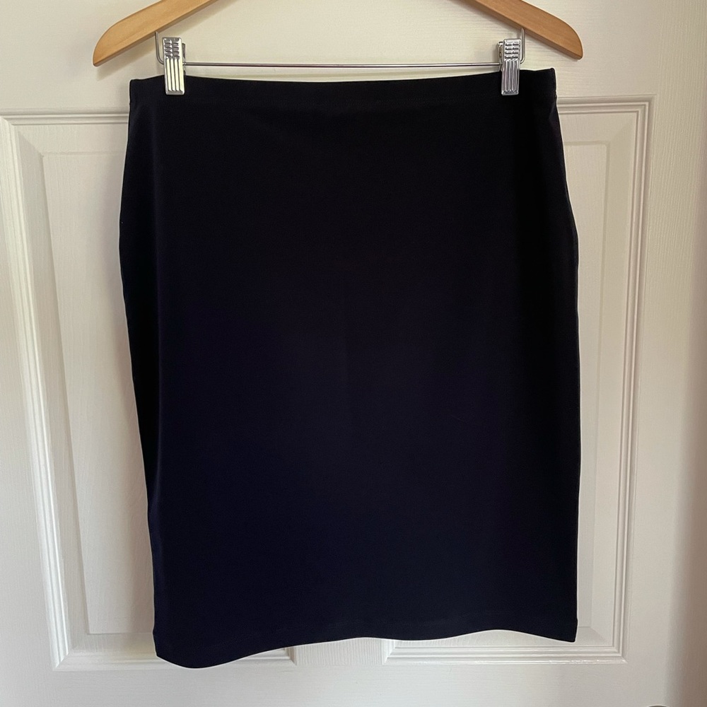Karen Kane 💙 Navy straight Skirt size L